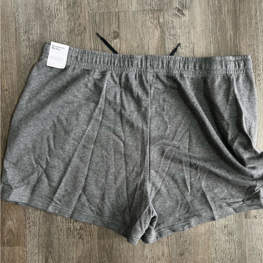 Nike Women’s Plus Size Club Fleece Mid Rise Shorts in Dark Heather Gray - Picture 4 of 5
